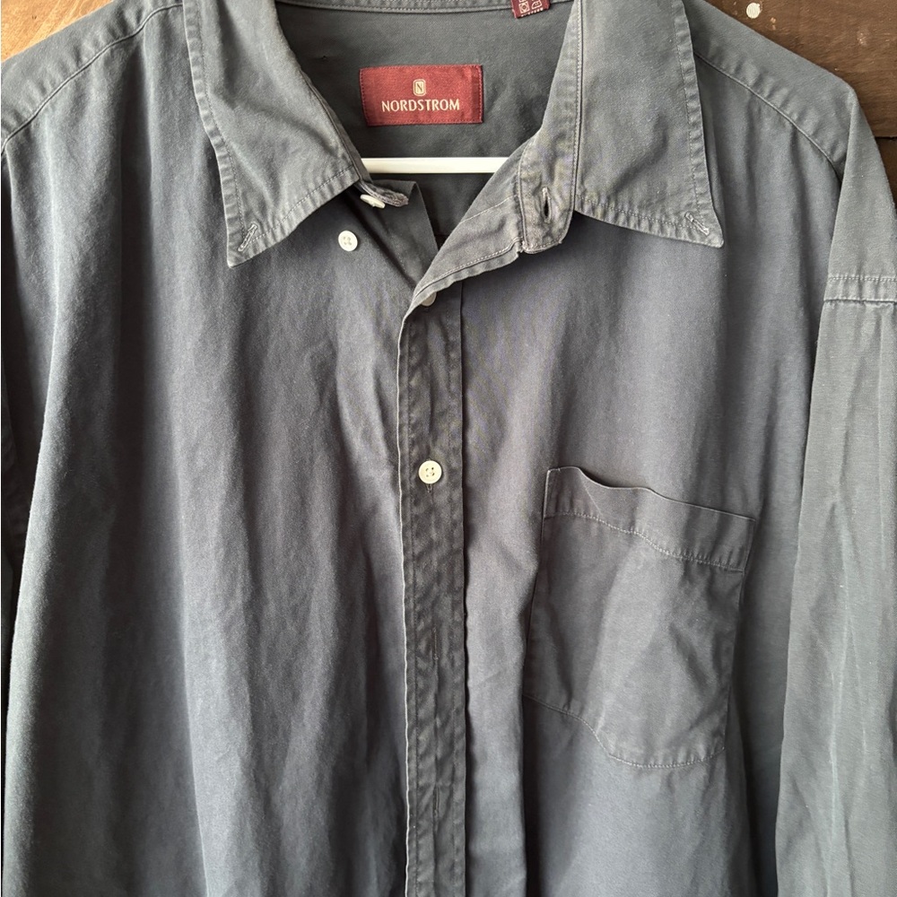 Men’s Nordstrom Charcoal Casual Button Down Shirt